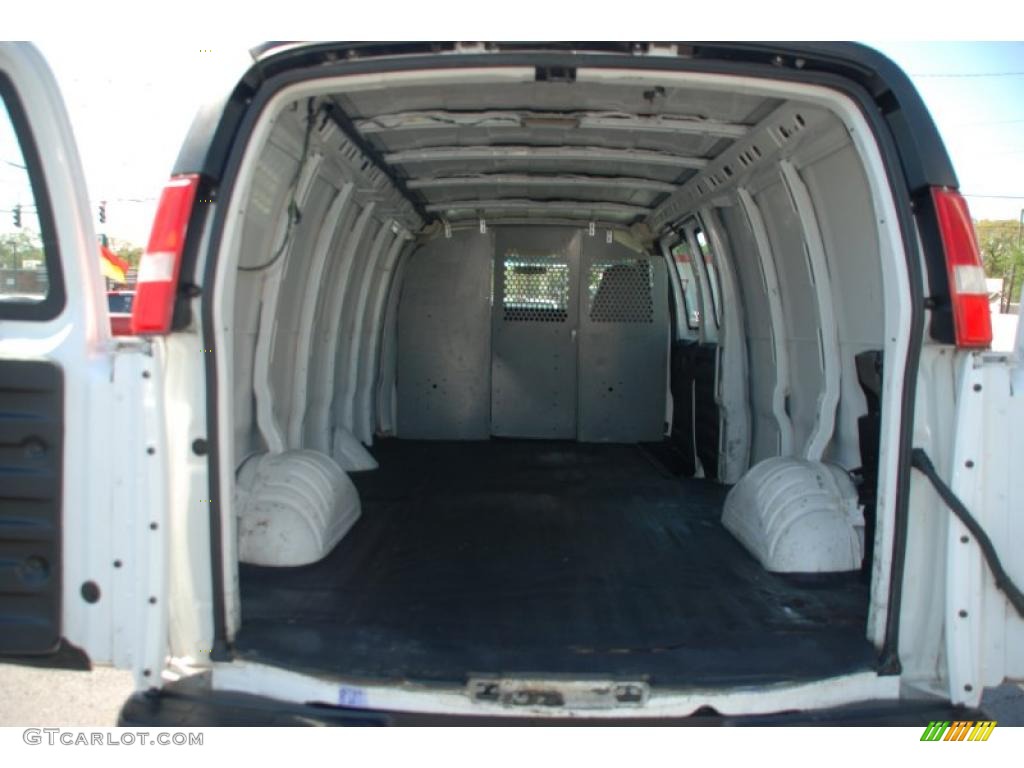 2003 Express 3500 Extended Cargo Van - Summit White / Medium Dark Pewter photo #27