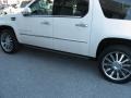 White Diamond - Escalade ESV AWD Photo No. 54