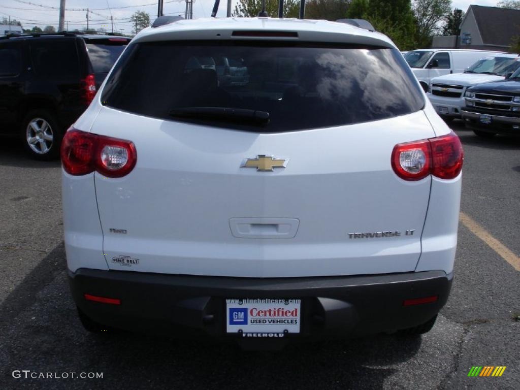 2010 Traverse LT AWD - Summit White / Ebony photo #5
