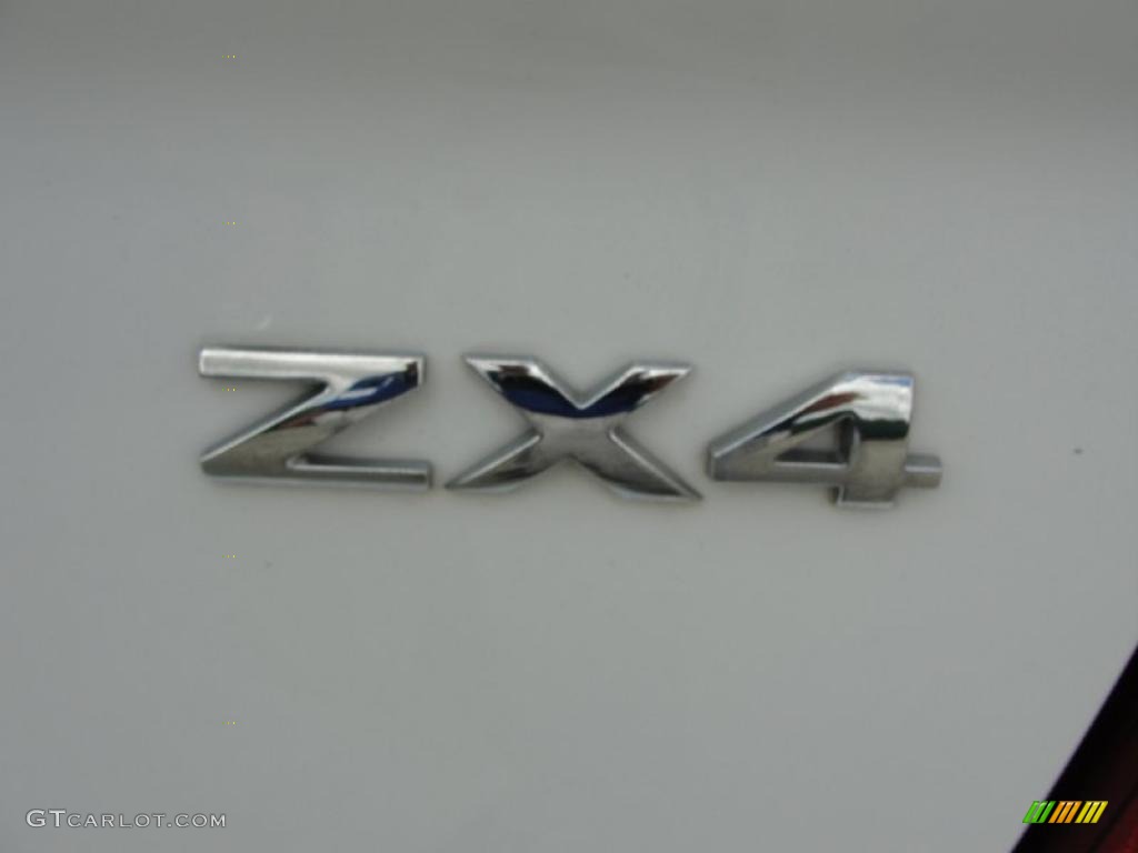 2006 Focus ZX4 S Sedan - Cloud 9 White / Dark Flint/Light Flint photo #19
