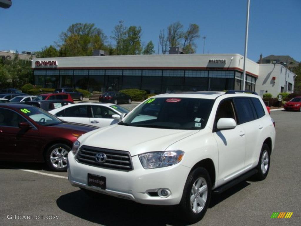 Blizzard White Pearl Toyota Highlander