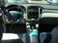 Black - Highlander V6 4WD Photo No. 9