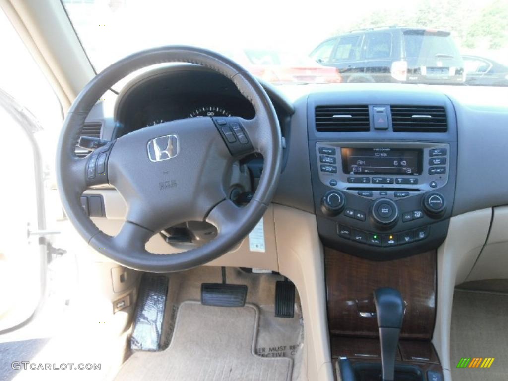 2007 Accord EX-L V6 Sedan - Taffeta White / Ivory photo #15