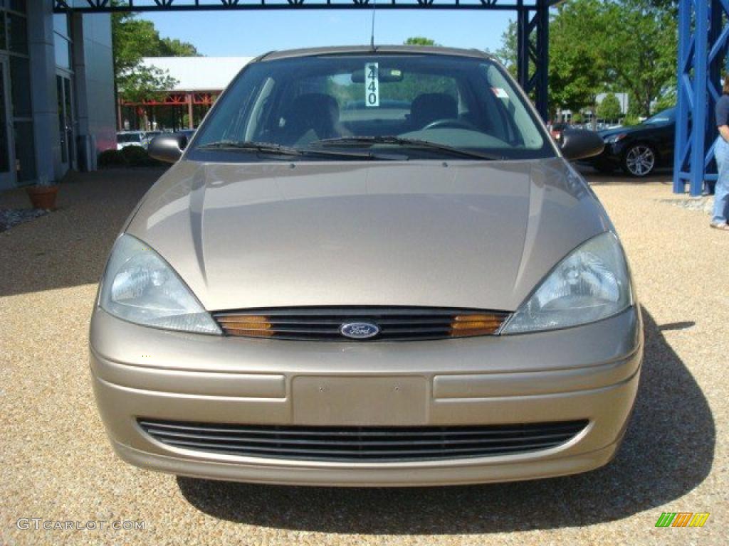 2003 Focus LX Sedan - Arizona Beige Metallic / Medium Graphite photo #7