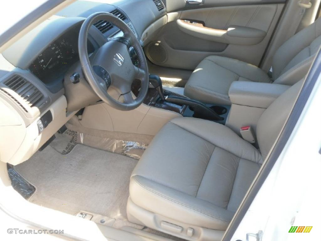 2007 Accord EX-L V6 Sedan - Taffeta White / Ivory photo #22