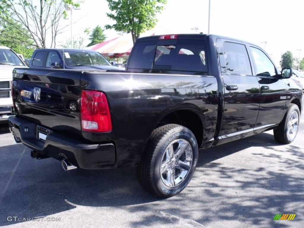 2010 Ram 1500 Sport Crew Cab - Brilliant Black Crystal Pearl / Dark Slate Gray photo #3