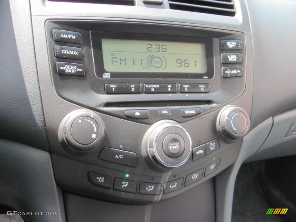 2005 Accord LX Sedan - Graphite Pearl / Gray photo #12