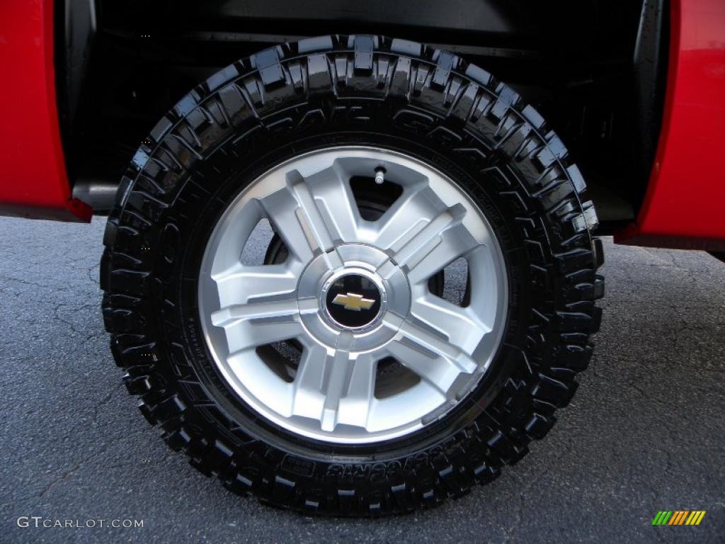 2007 Silverado 1500 LT Regular Cab 4x4 - Victory Red / Ebony Black photo #10