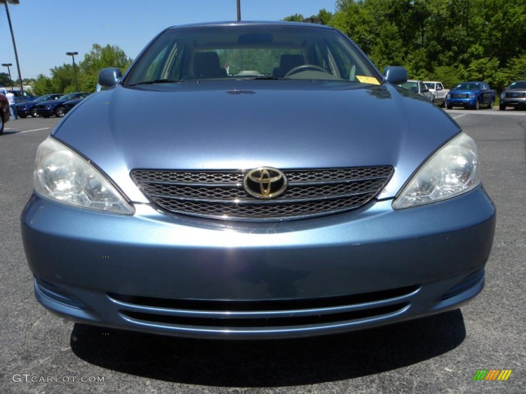 2004 Camry LE - Catalina Blue Metallic / Stone photo #7