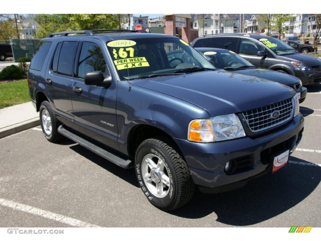 2004 Explorer XLT 4x4 - Medium Wedgewood Blue Metallic / Graphite photo #3