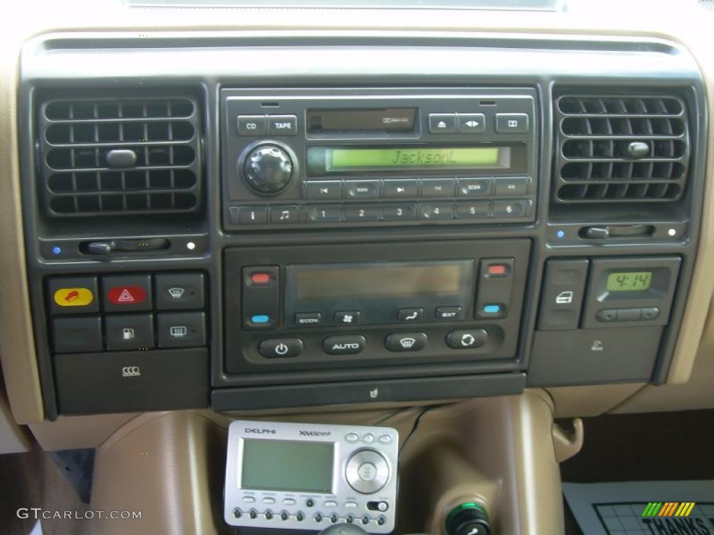 2001 Discovery II SE - Epsom Green / Bahama Beige photo #15