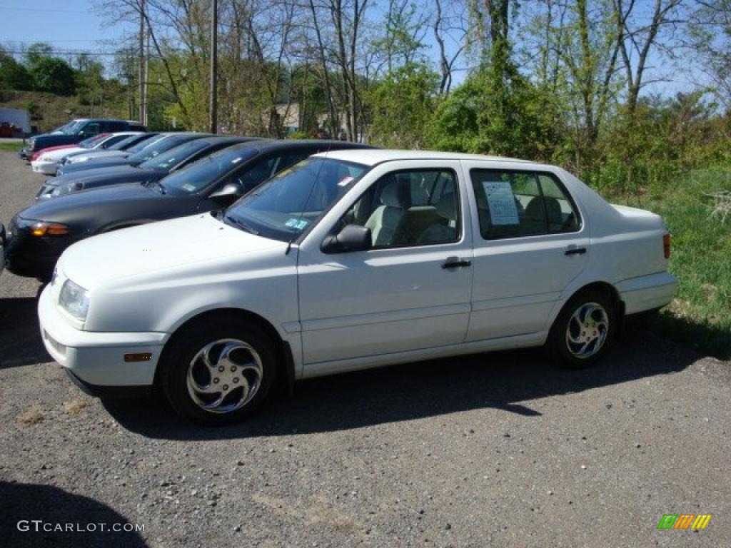 1998 Jetta GL Sedan - Cool White / Grey photo #10