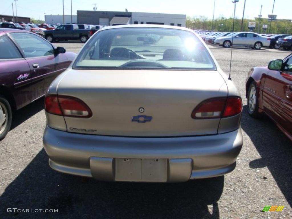 1999 Cavalier Sedan - Medium Sunset Gold Metallic / Neutral photo #3