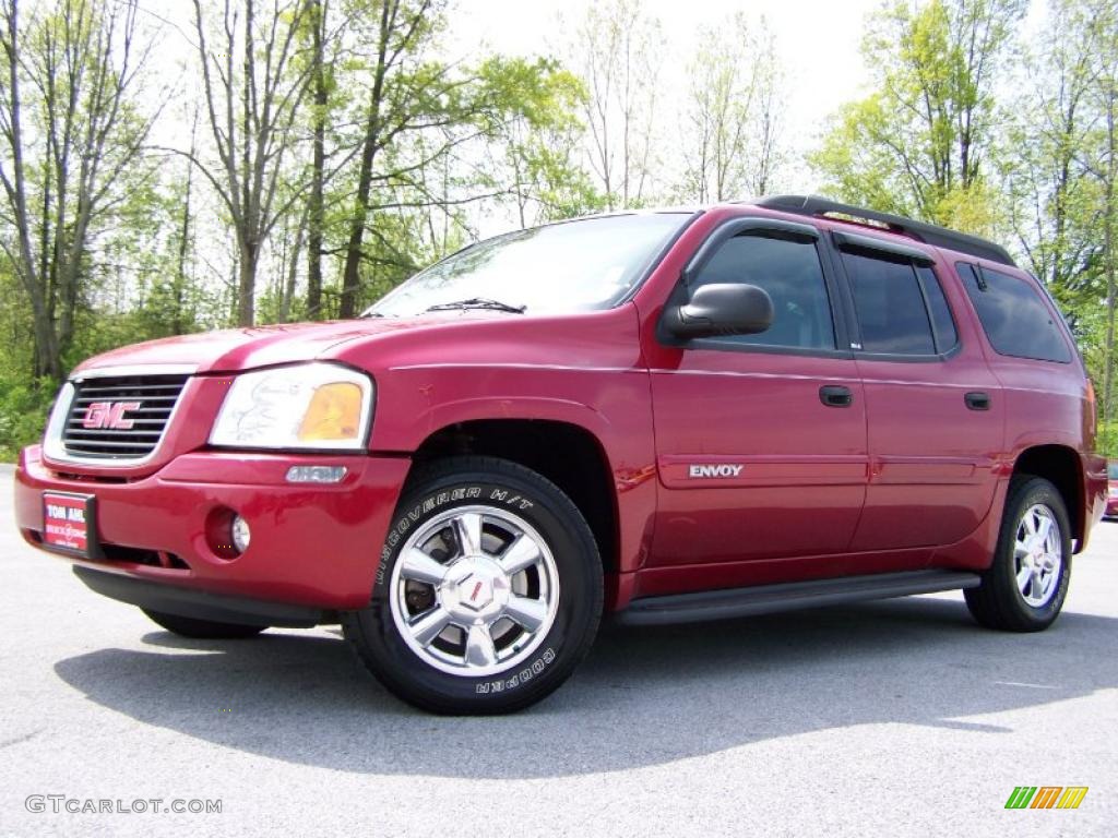 2003 Envoy XL SLE 4x4 - Magnetic Red Metallic / Dark Pewter photo #5