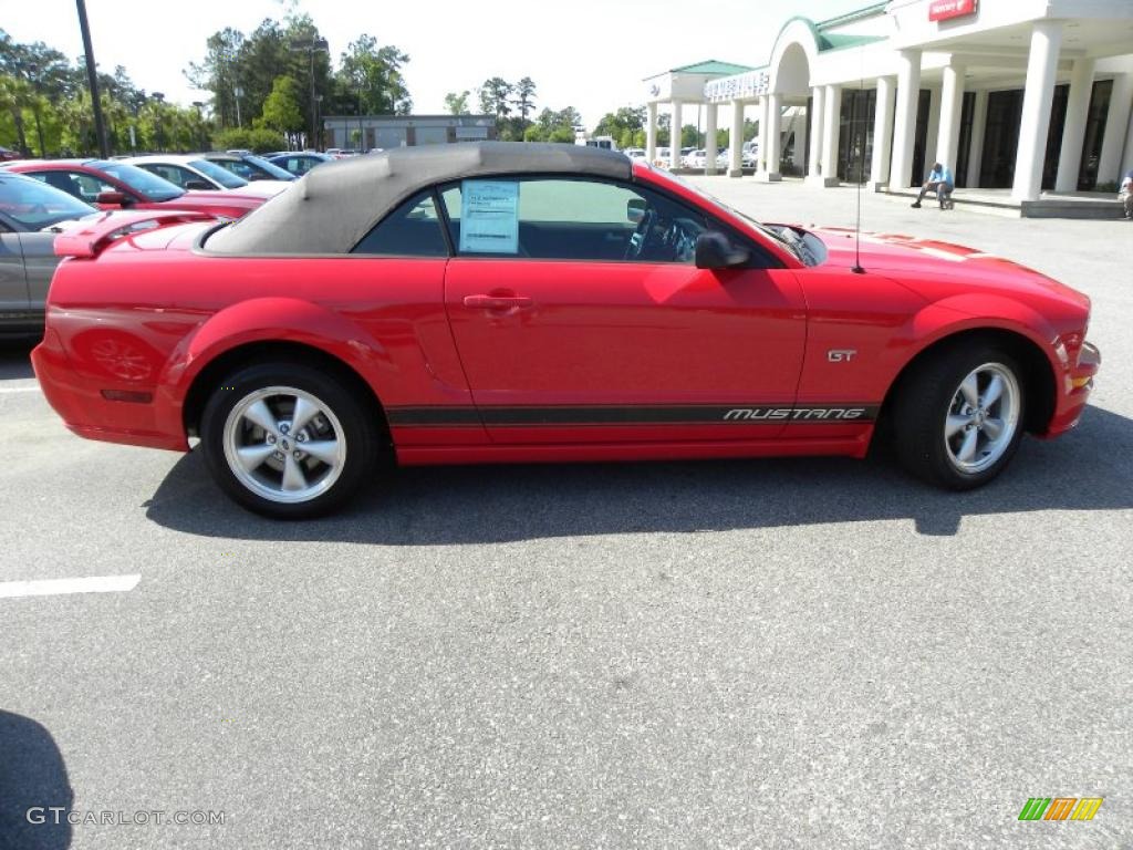 2007 Mustang GT Premium Convertible - Torch Red / Dark Charcoal photo #10
