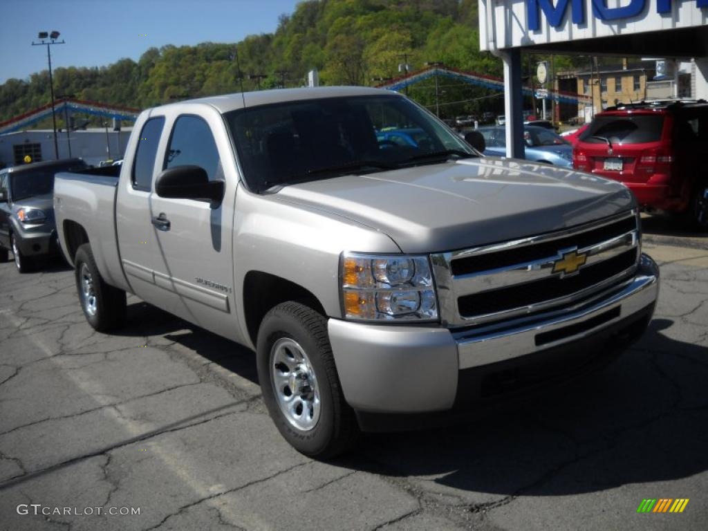 2009 Silverado 1500 LT Extended Cab 4x4 - Silver Birch Metallic / Light Titanium photo #18