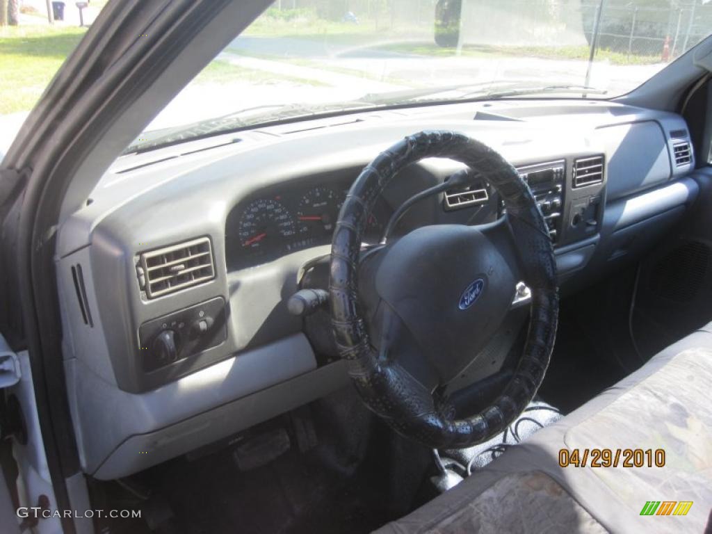 2002 F250 Super Duty XL SuperCab 4x4 - Oxford White / Medium Flint photo #36