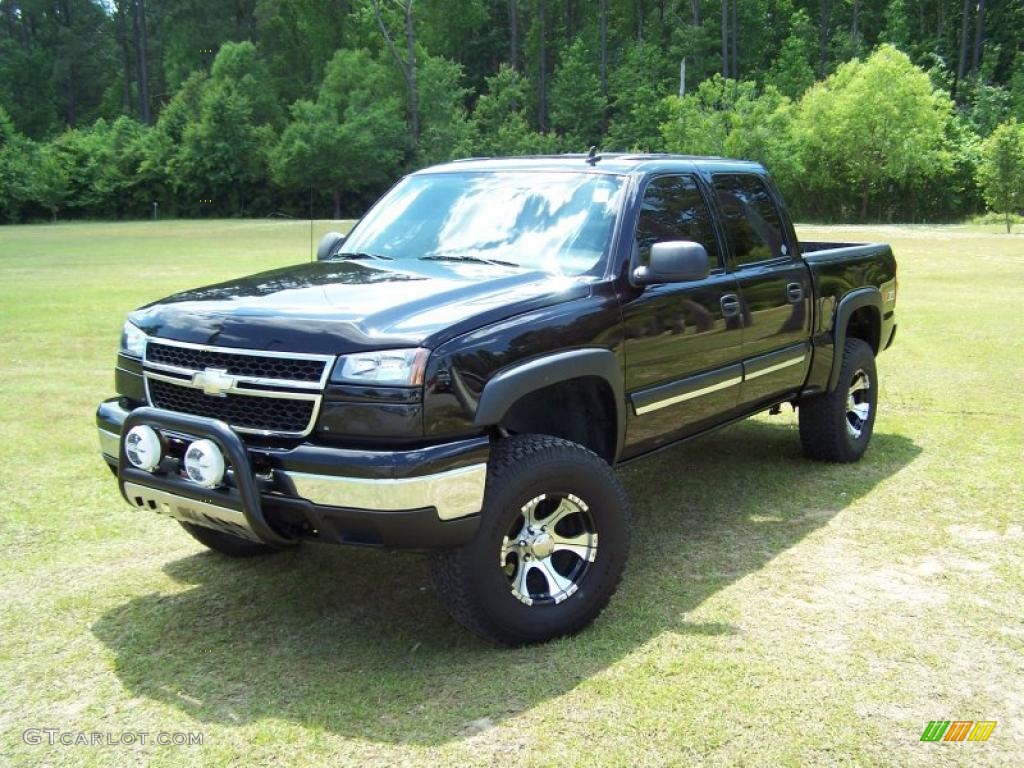 2007 Silverado 1500 Classic LT  Z71 Crew Cab 4x4 - Black / Dark Charcoal photo #1