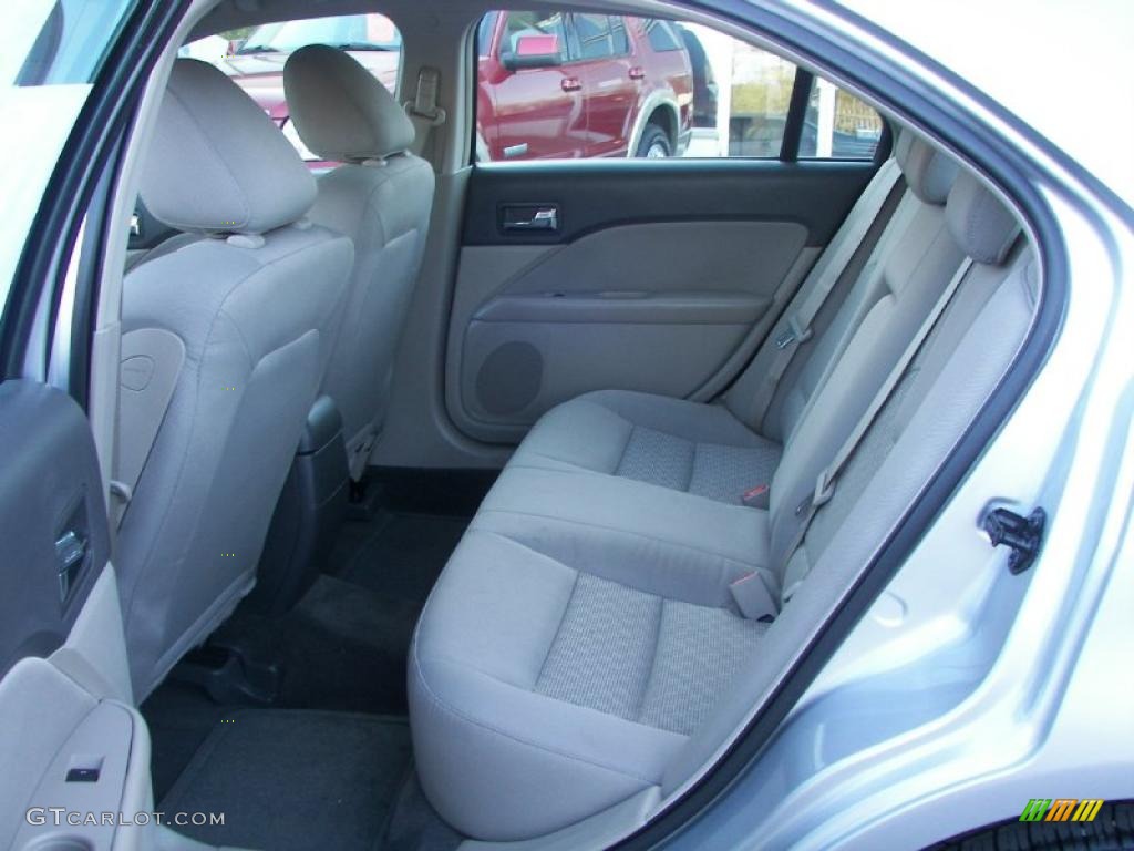 2010 Fusion S - Brilliant Silver Metallic / Medium Light Stone photo #6