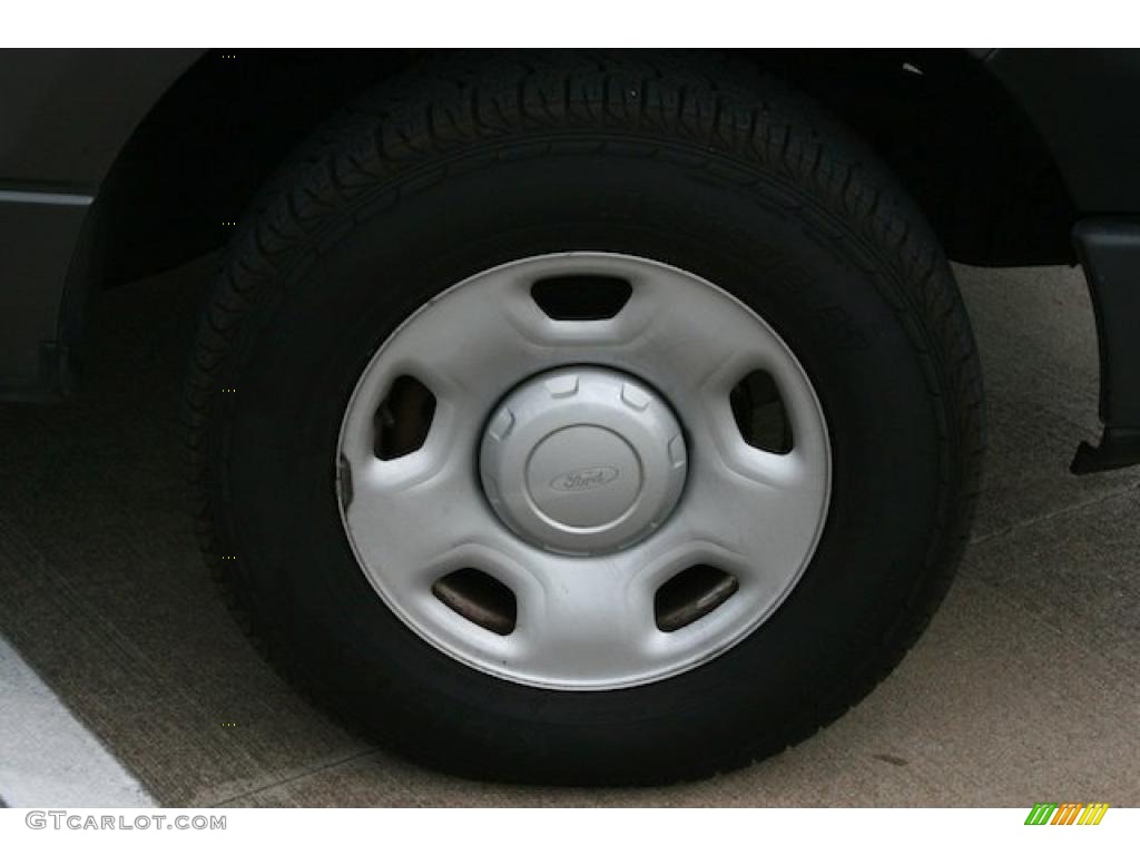2005 F150 XL Regular Cab - Dark Shadow Grey Metallic / Medium Flint Grey photo #17
