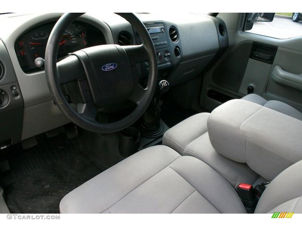 2005 F150 XL Regular Cab - Dark Shadow Grey Metallic / Medium Flint Grey photo #20