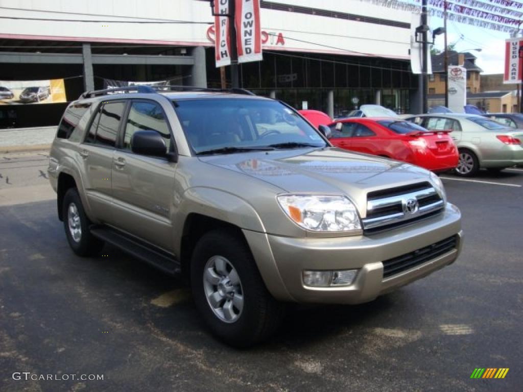 2005 4Runner SR5 4x4 - Dorado Gold Pearl / Taupe photo #6