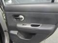 Brilliant Silver - Versa 1.8 S Hatchback Photo No. 6