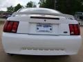 2000 Crystal White Ford Mustang V6 Coupe  photo #15