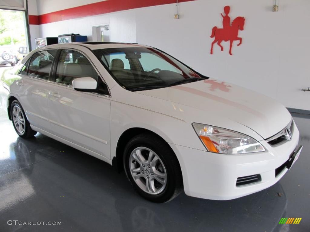 2007 Accord EX-L Sedan - Taffeta White / Ivory photo #1