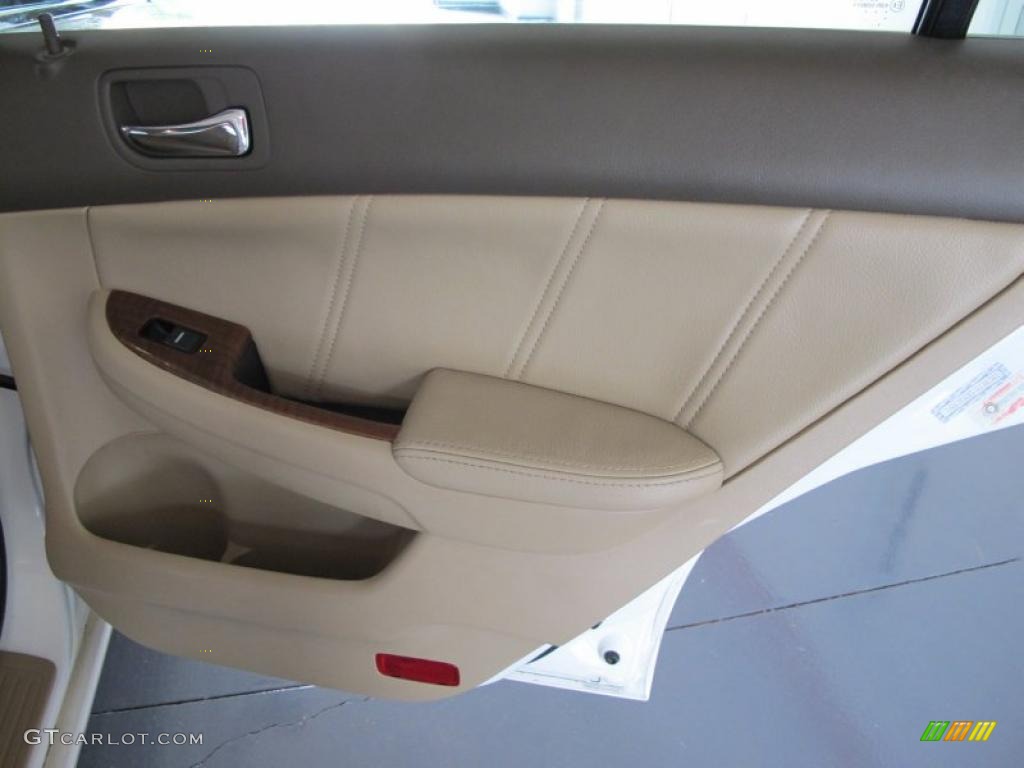 2007 Accord EX-L Sedan - Taffeta White / Ivory photo #23
