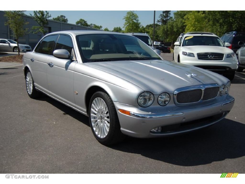 2006 XJ XJ8 L - Platinum Silver Metallic / Champagne photo #1