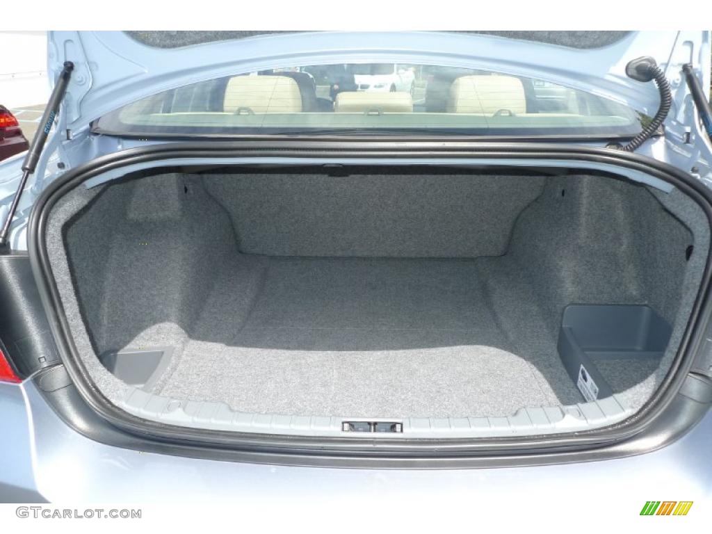 2010 3 Series 328i xDrive Sedan - Blue Water Metallic / Beige photo #24