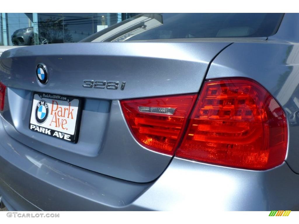 2010 3 Series 328i xDrive Sedan - Blue Water Metallic / Black photo #14