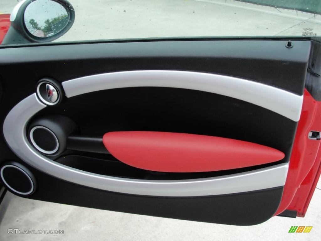 2007 Cooper Hardtop - Chili Red / Rooster Red/Carbon Black photo #27