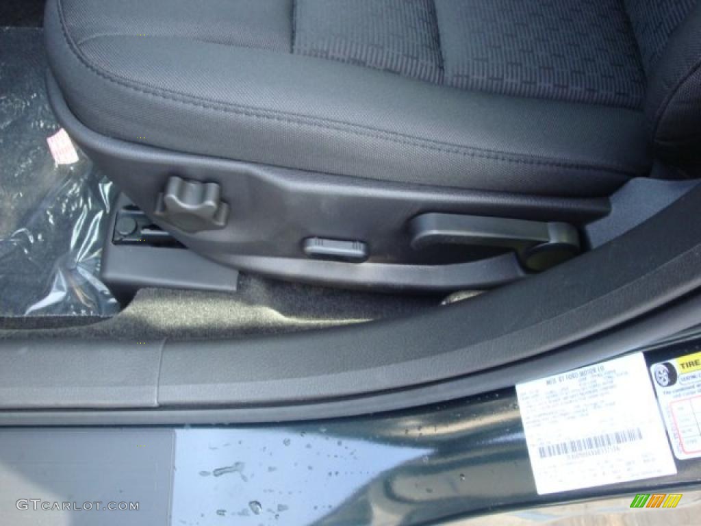 2010 Fusion SE V6 - Tuxedo Black Metallic / Charcoal Black photo #16