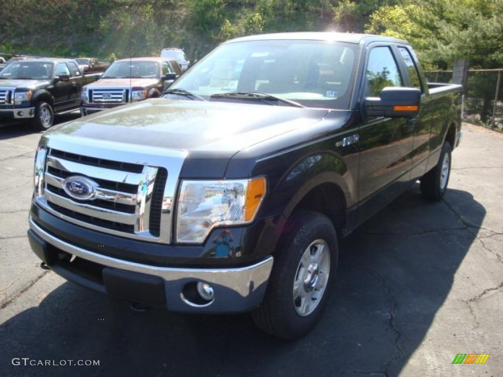 2010 F150 XLT SuperCab 4x4 - Tuxedo Black / Medium Stone photo #10