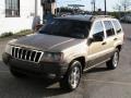 2000 Champagne Pearlcoat Jeep Grand Cherokee Laredo 4x4  photo #3