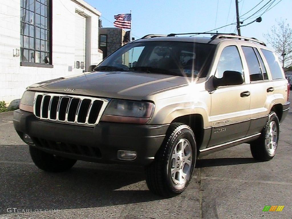 2000 Grand Cherokee Laredo 4x4 - Champagne Pearlcoat / Camel photo #4