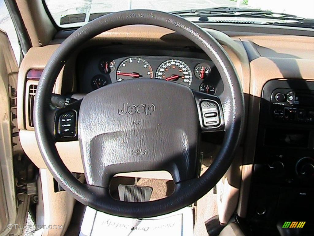 2000 Grand Cherokee Laredo 4x4 - Champagne Pearlcoat / Camel photo #42