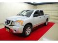 Radiant Silver - Titan SE Crew Cab Photo No. 3