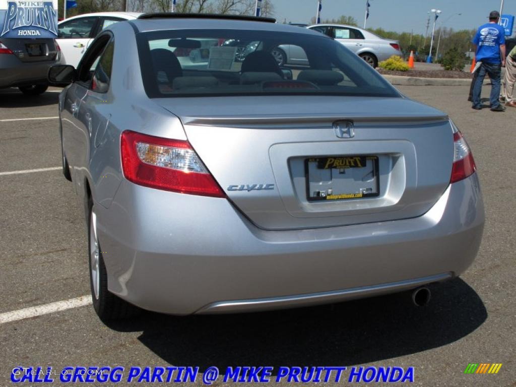 2006 Civic EX Coupe - Alabaster Silver Metallic / Black photo #2