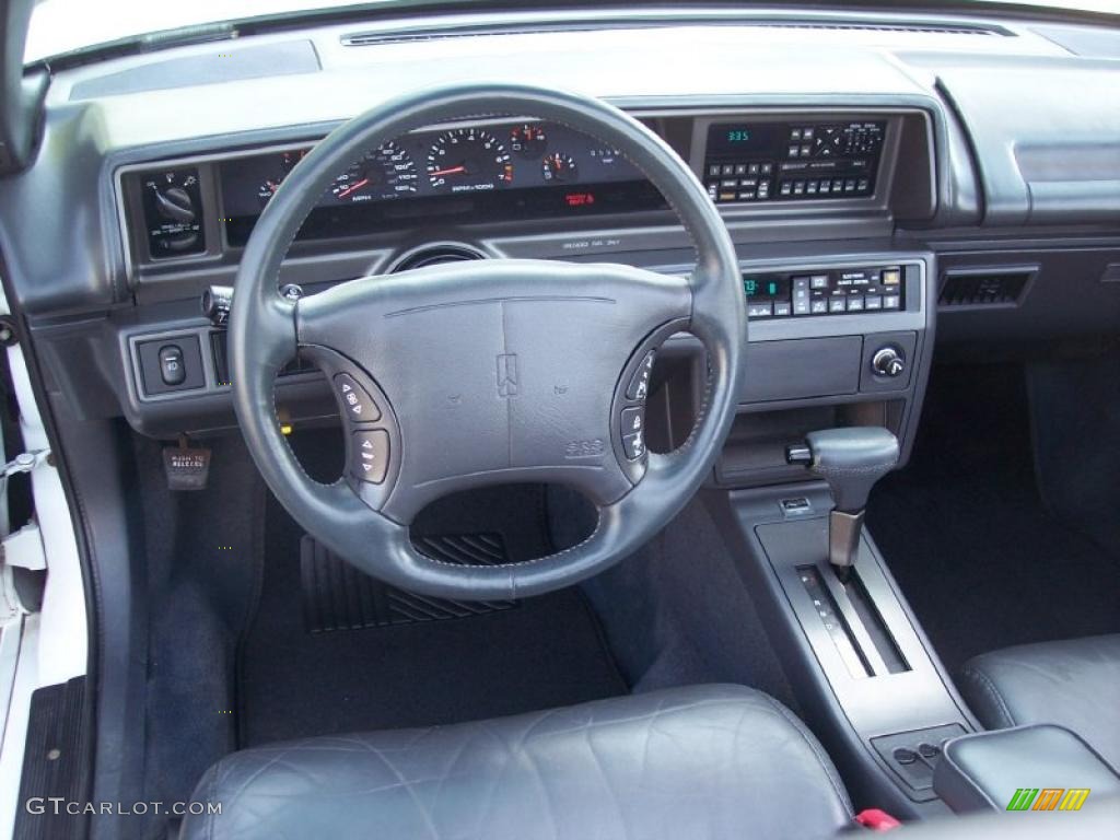1994 Cutlass Supreme Convertible - Bright White / Black photo #30