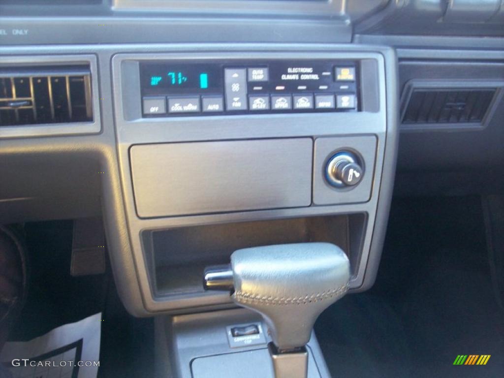 1994 Cutlass Supreme Convertible - Bright White / Black photo #58
