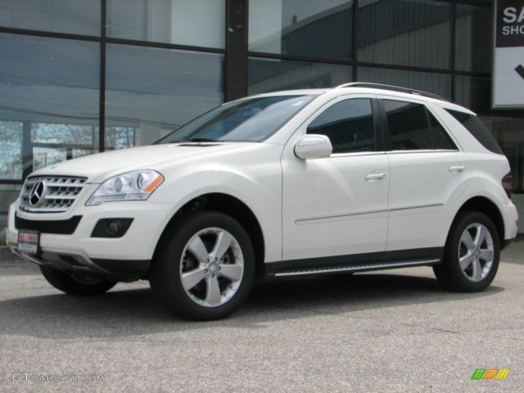 2010 ML 350 4Matic - Arctic White / Black photo #1