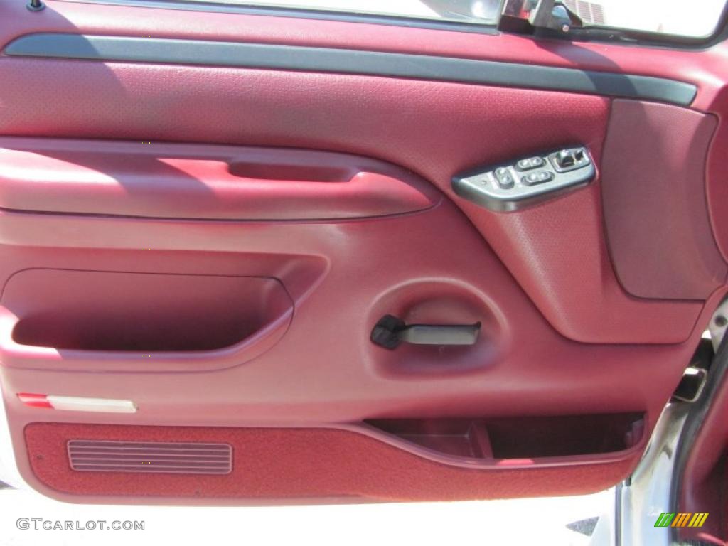 1996 Ford F150 XLT Extended Cab 4x4 Ruby Red Door Panel Photo #29376816