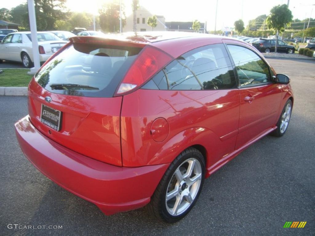 2004 Focus SVT Coupe - Infra-Red / Black/Red photo #6