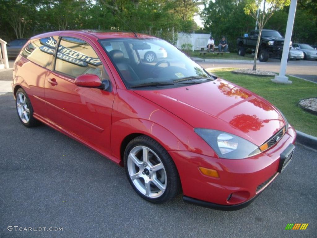 2004 Focus SVT Coupe - Infra-Red / Black/Red photo #8