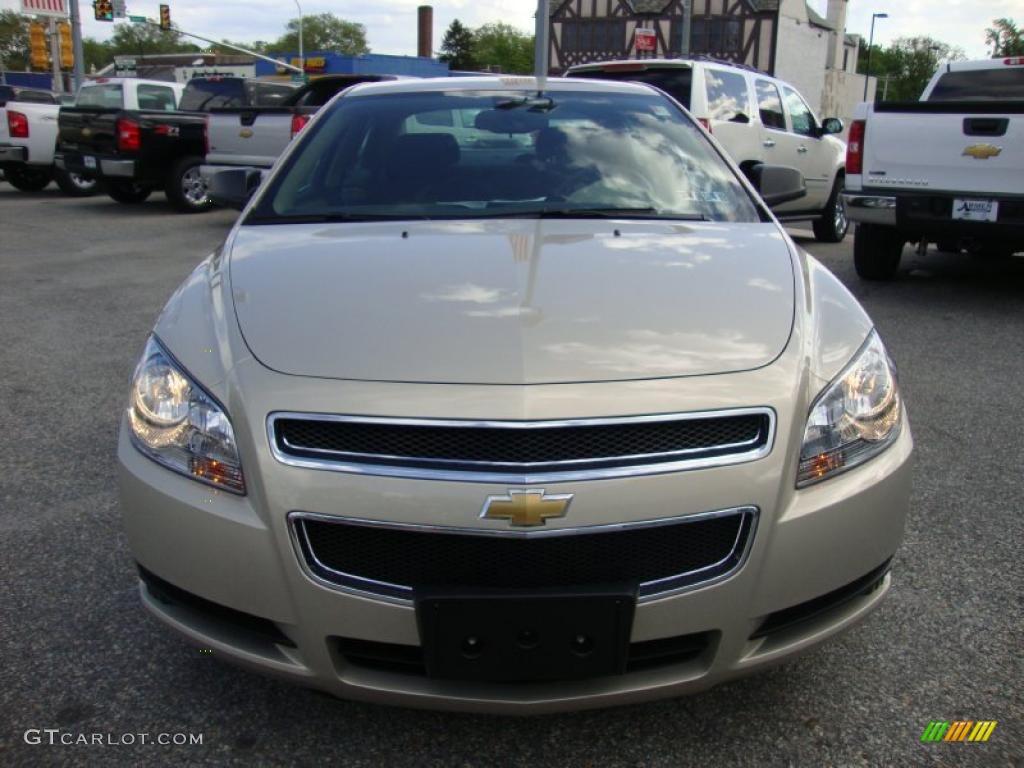 2010 Malibu LS Sedan - Gold Mist Metallic / Cocoa/Cashmere photo #3