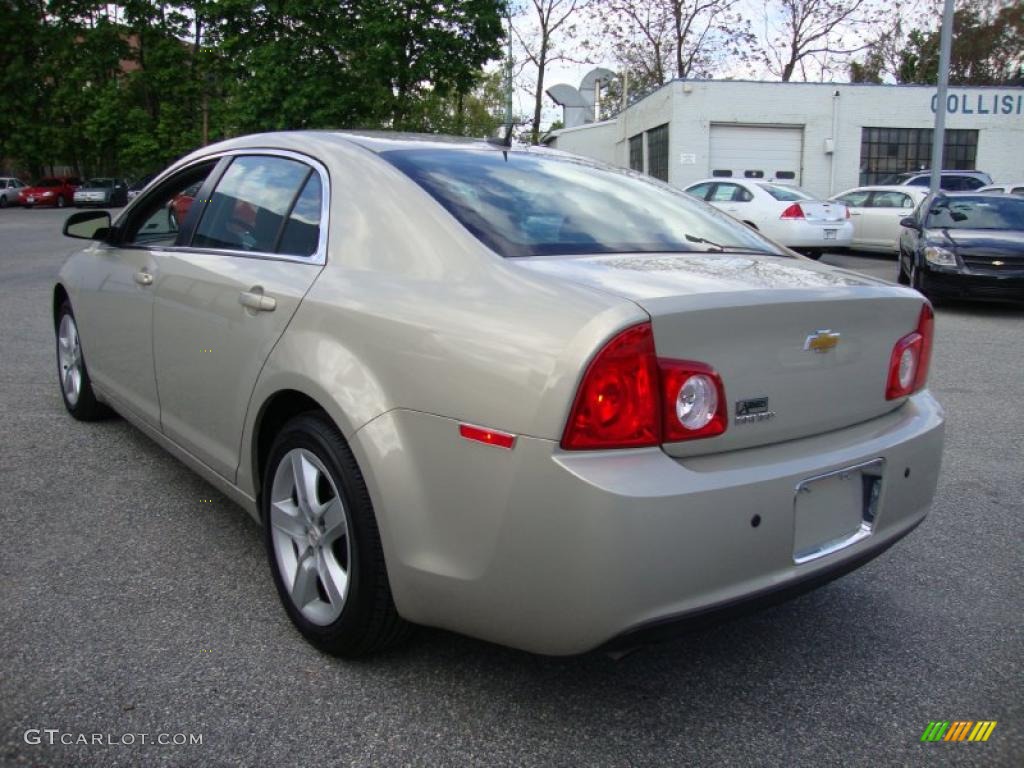 2010 Malibu LS Sedan - Gold Mist Metallic / Cocoa/Cashmere photo #9