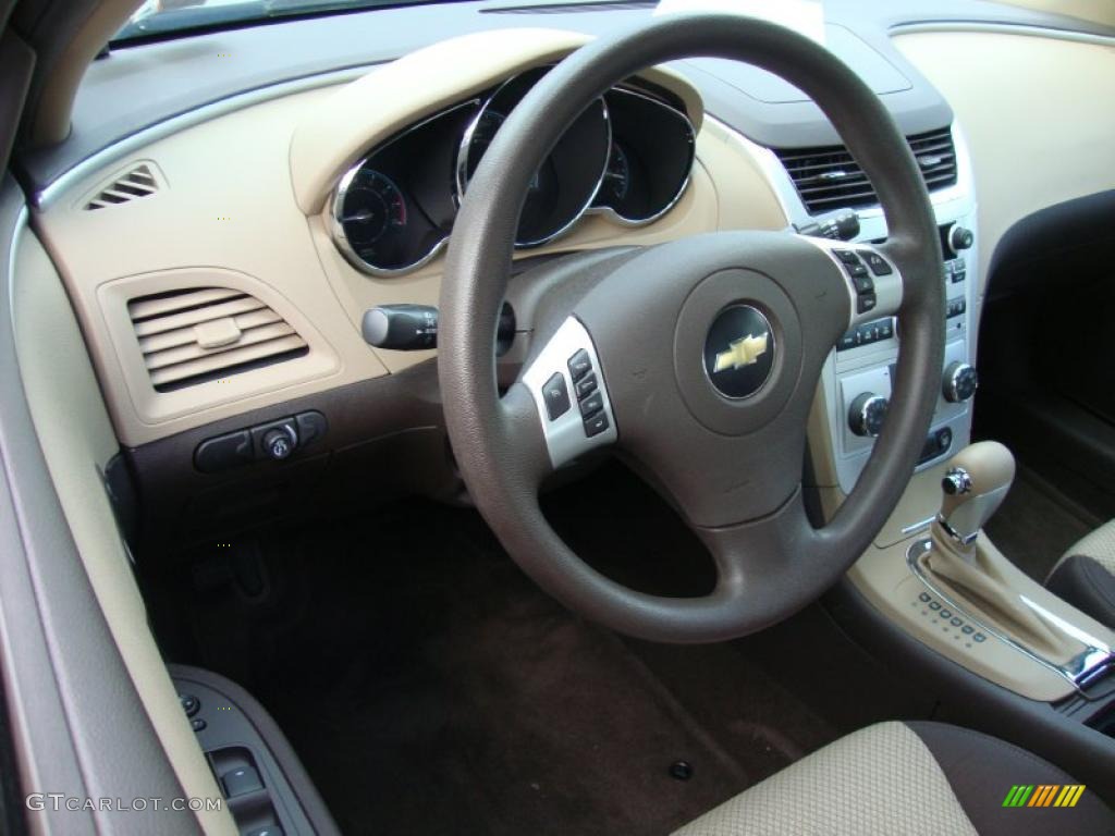 2010 Malibu LS Sedan - Gold Mist Metallic / Cocoa/Cashmere photo #11